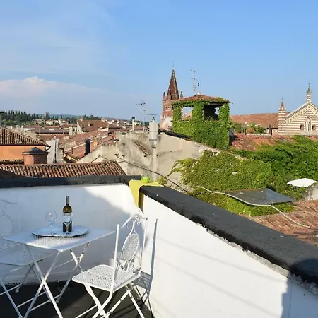 La Soffitta Bohemien Apartment Verona Exterior photo